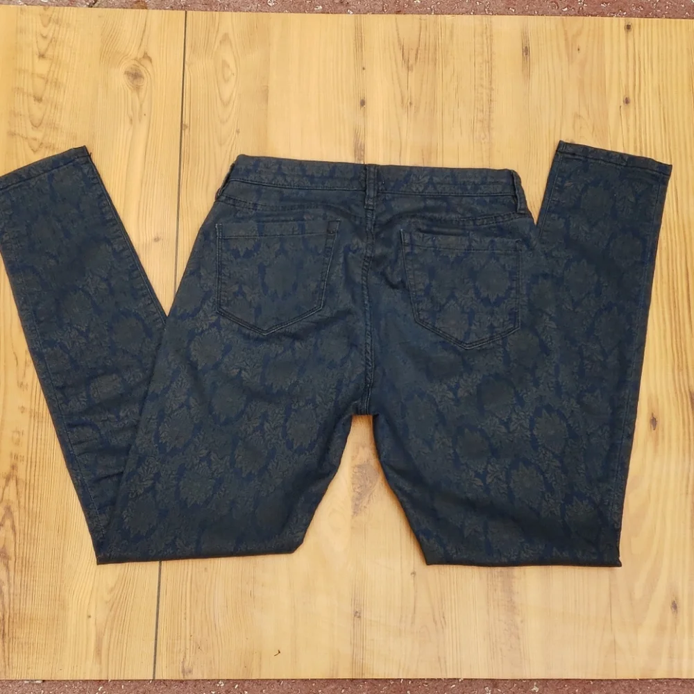Cache Gold Damask Print Jeans Size 4